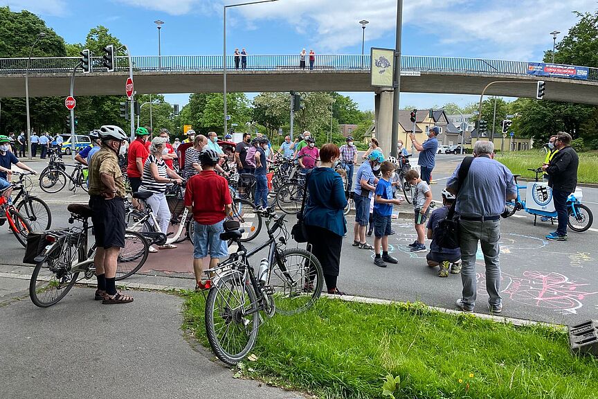 Mehr als 100 Aktive nahmen an der Fahrrad-Aktion teil. Wohl mehr als 100 Aktive nahmen an der Fahrrad-Aktion teil
