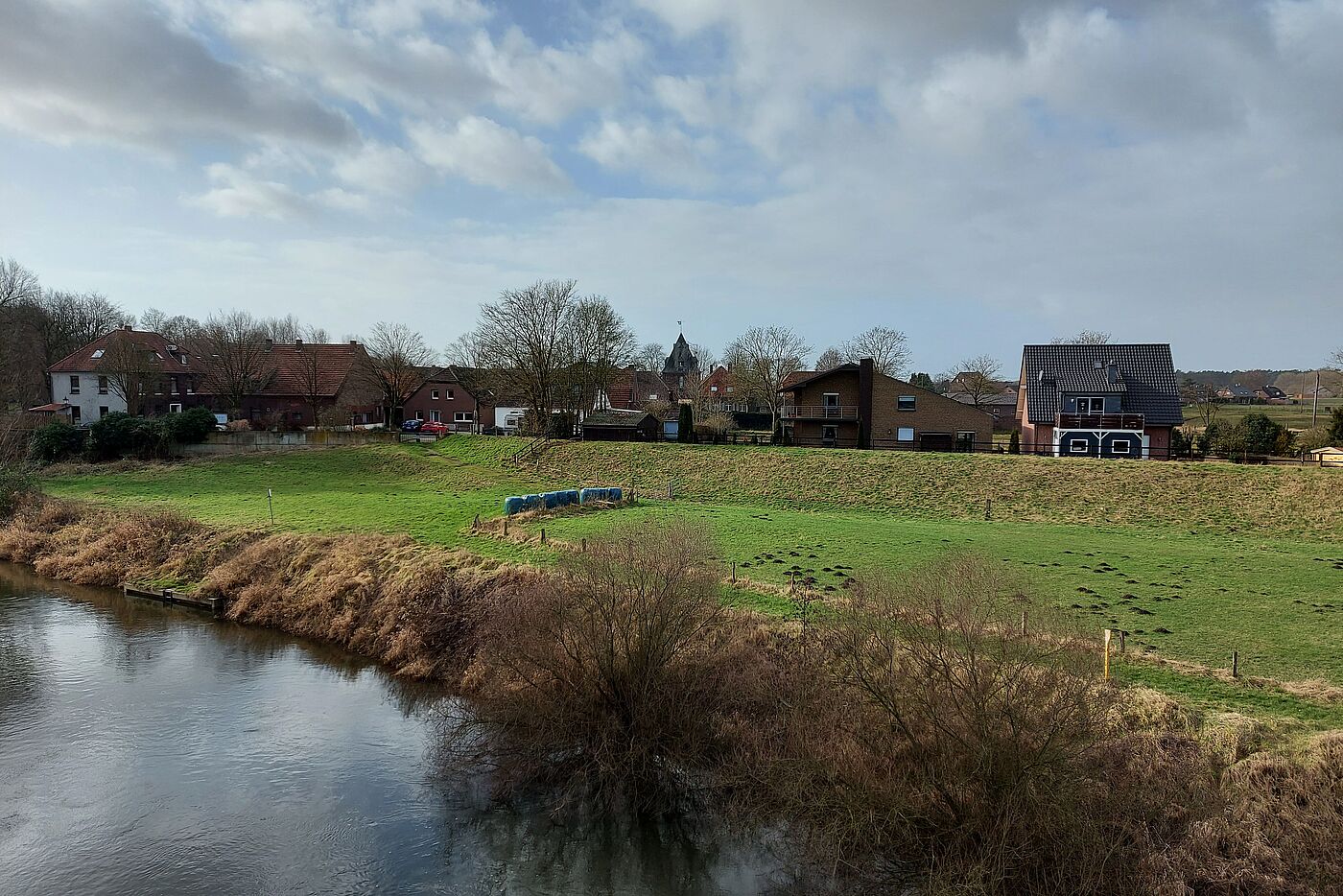 Rückblick auf Krudenburg.  