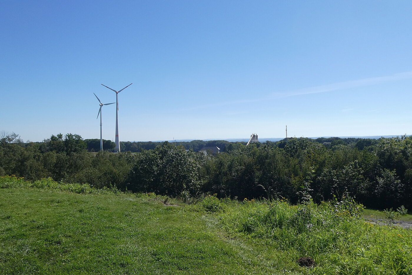 strahlend blauer Himmel