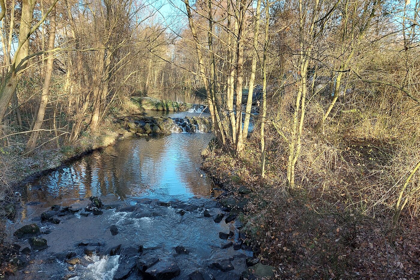 Pumpwerk am Hammbach mit Sonne