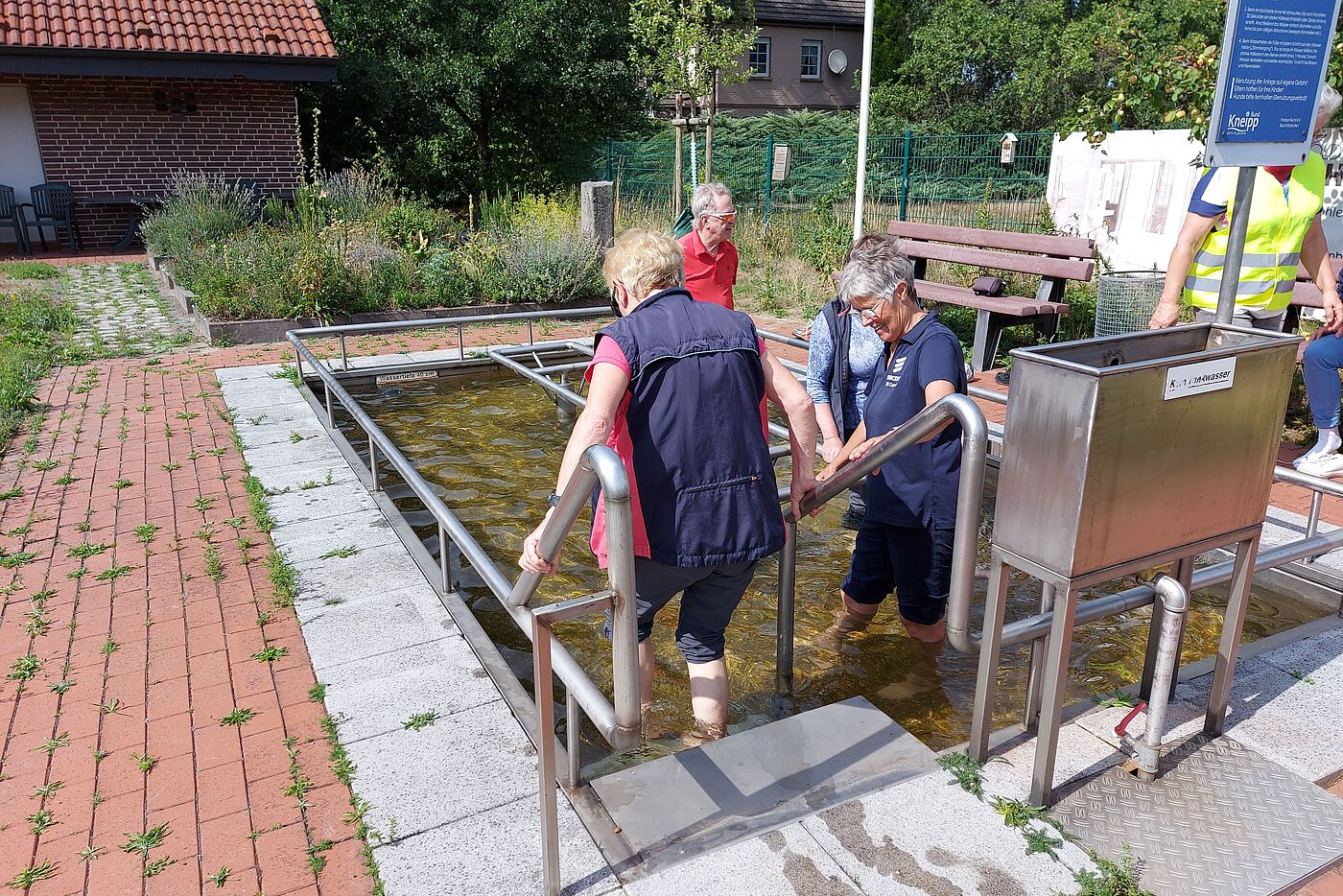 Abkühlung geht immer und danach nur abstreifen