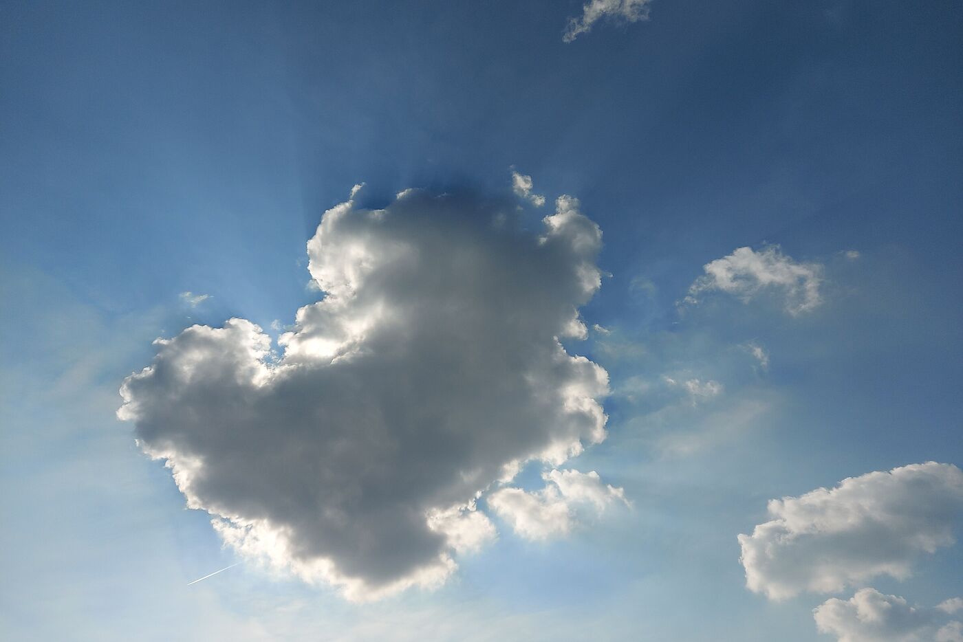 die Sonne holt sich eine Decke
