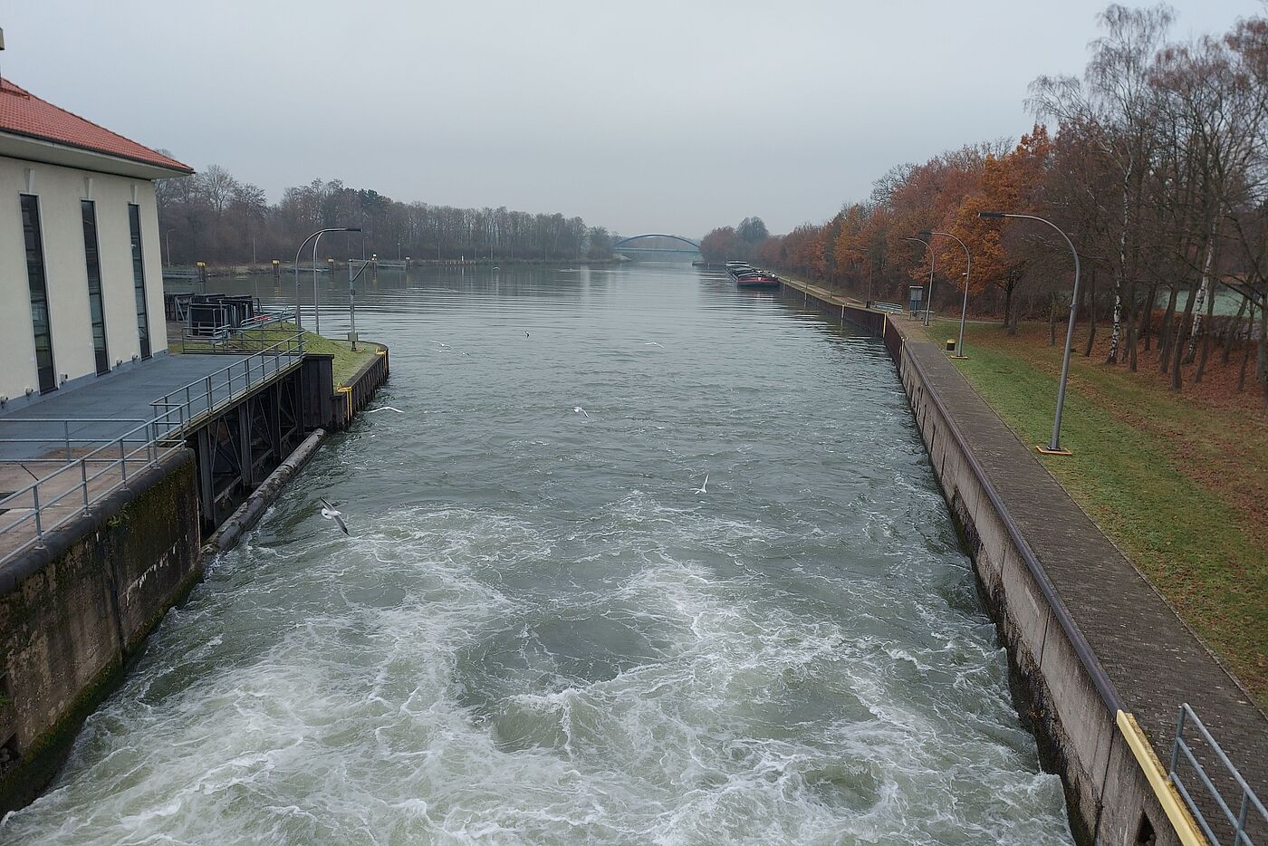 der Schubverband muss warten