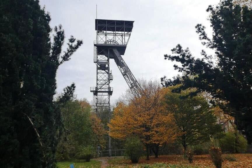 9_Foerderturm_Schacht_1
