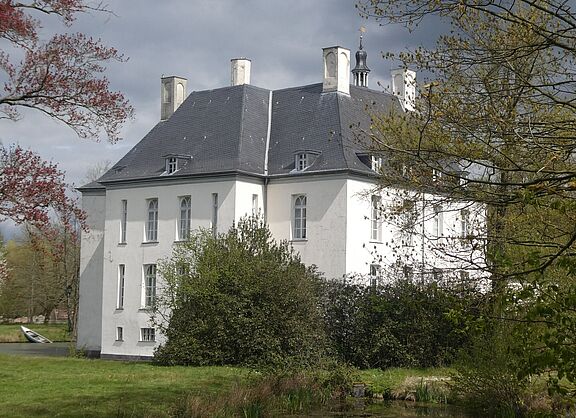 Zum Schloss Gartrop