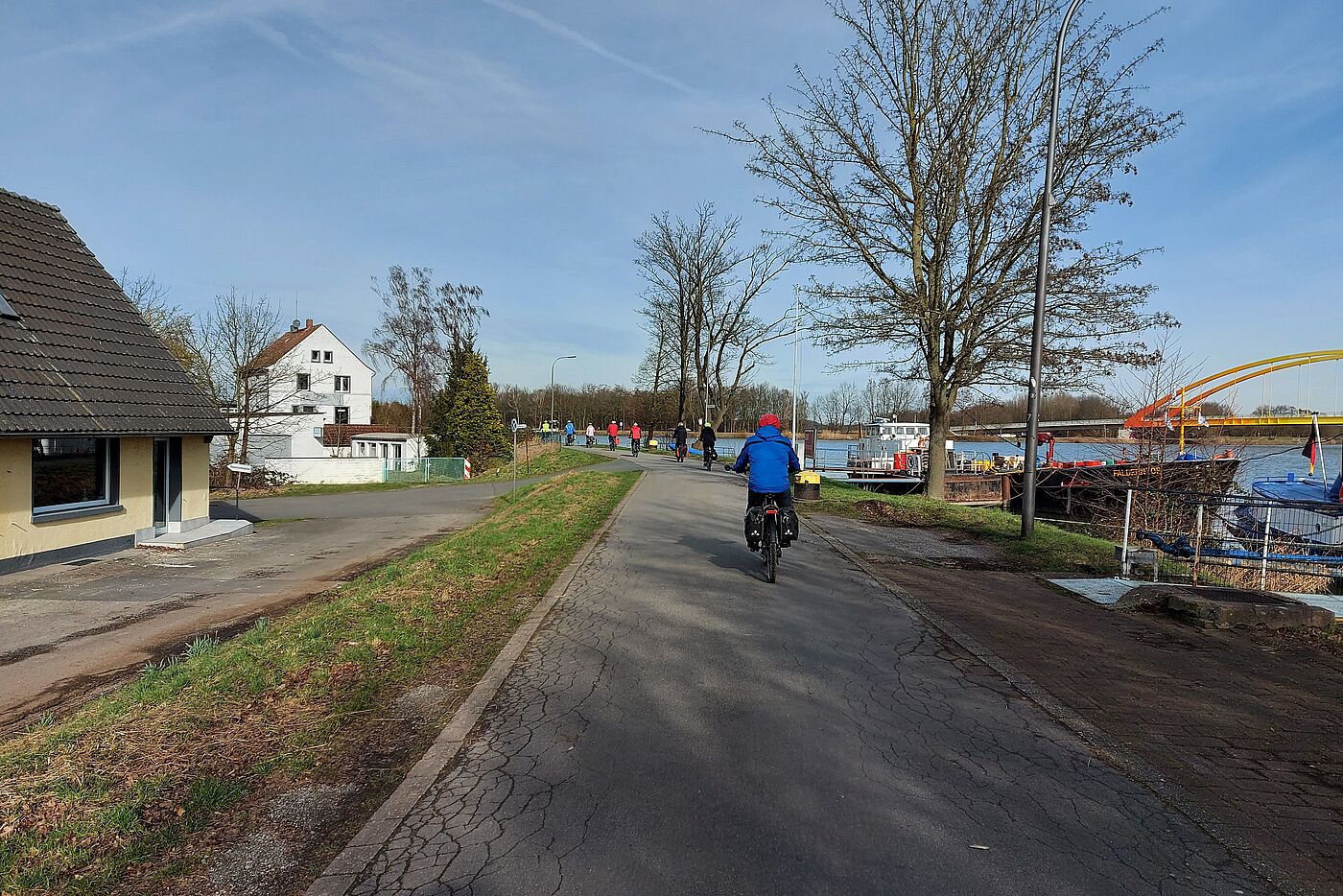 ... den Kanal erreicht.