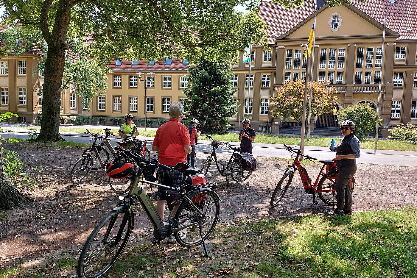 Pause am Dattelner Rathaus