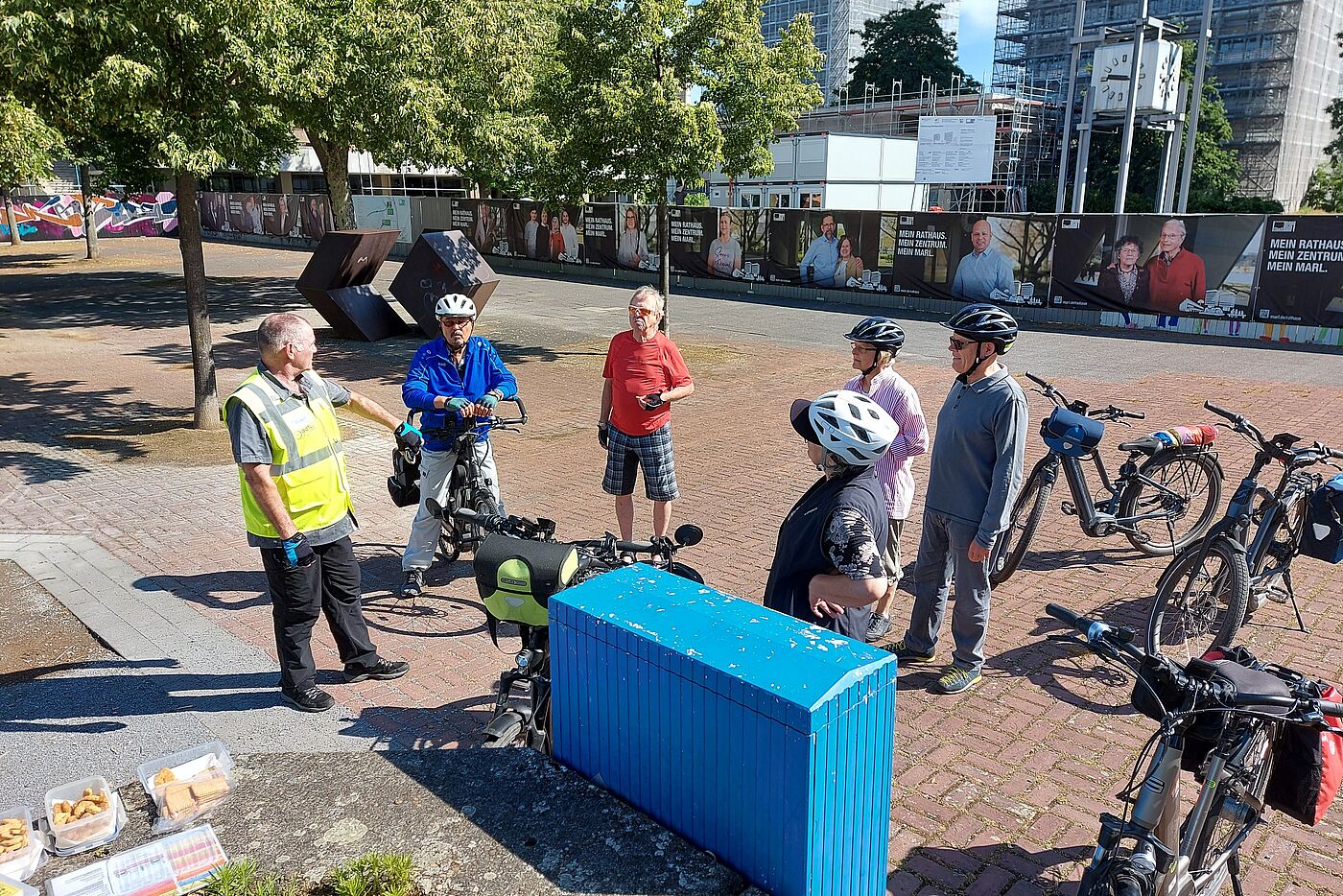 Besprechung am Start
