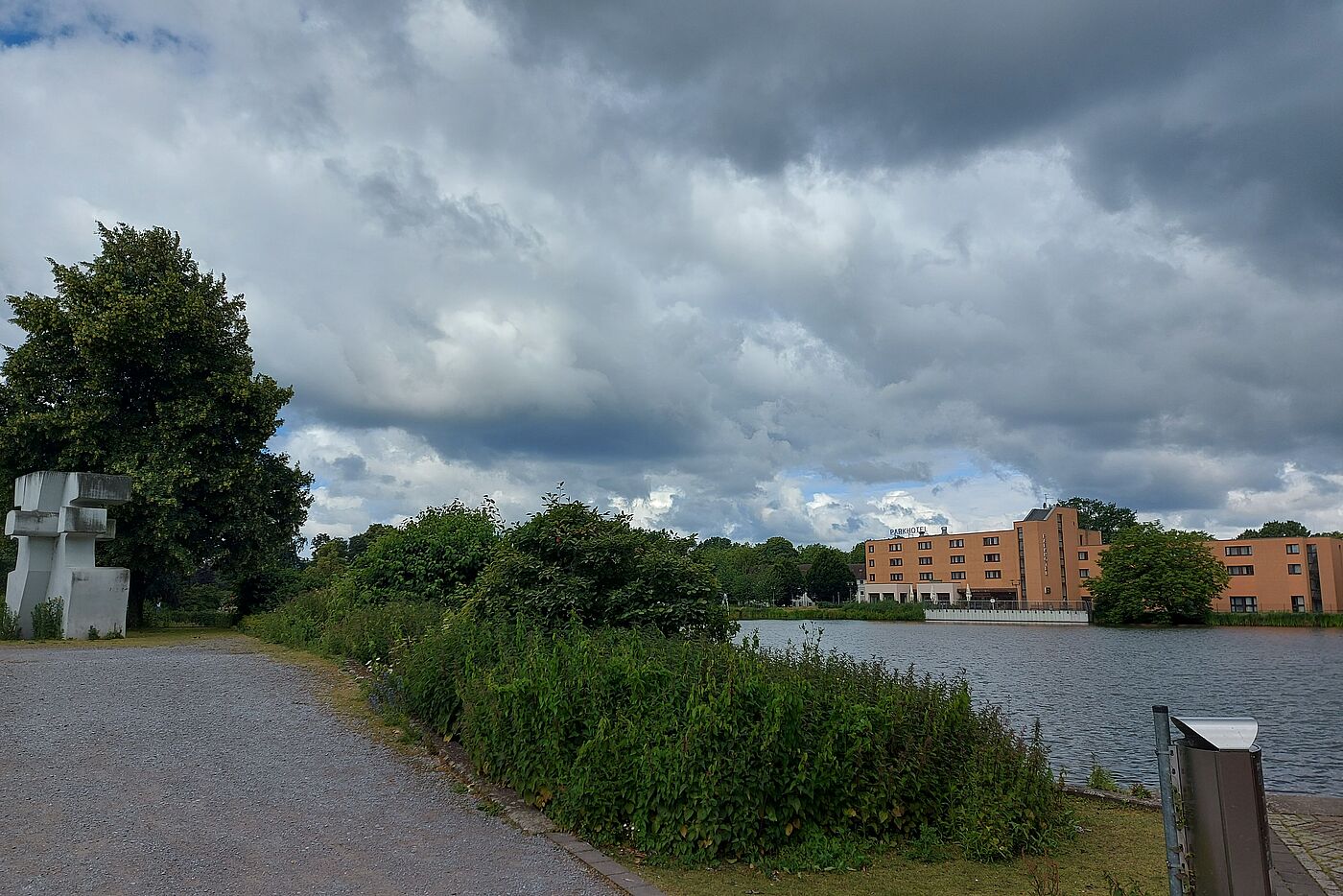 Am Citysee gibt es dunkle Wolken vor dem Tour-Start 