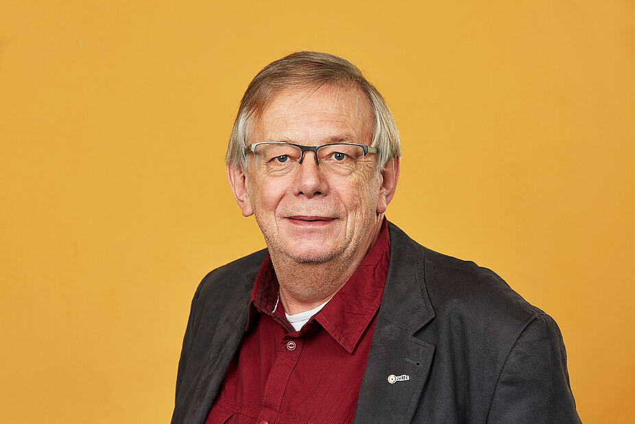 tennis MAGAZIN: Training & Interview mit Michael Mmoh und Jannik Schneider in der Schüttler Waske Tennis-University am 11.12.2018 tennis MAGAZIN: Training & Interview mit Michael Mmoh und Jannik Schneider in der Schüttler Waske Tennis-University am 11.12.2018